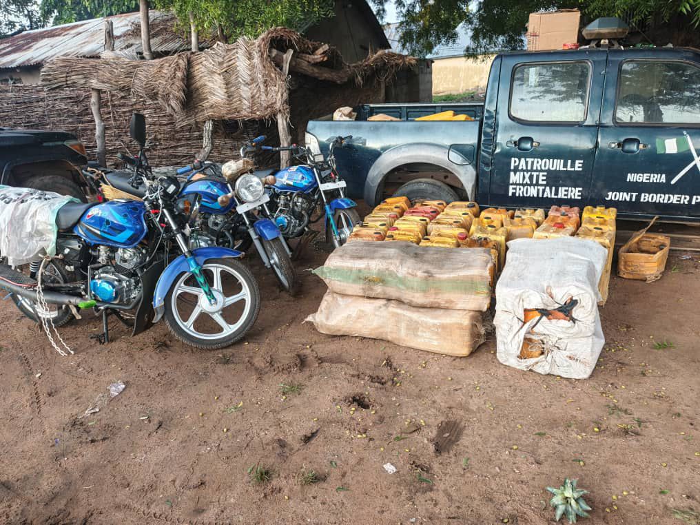 Nigeria Police Intercept Smuggled Petroleum Products, Arrest Human Traffickers, Recover Arms and Stolen Vehicles in Border Operations